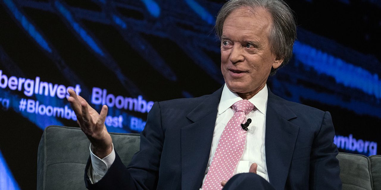 Why Bill Gross Expects a US Recession to Start by the End of the Year